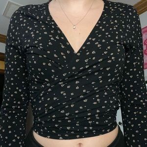 cute brandy melville wrap top